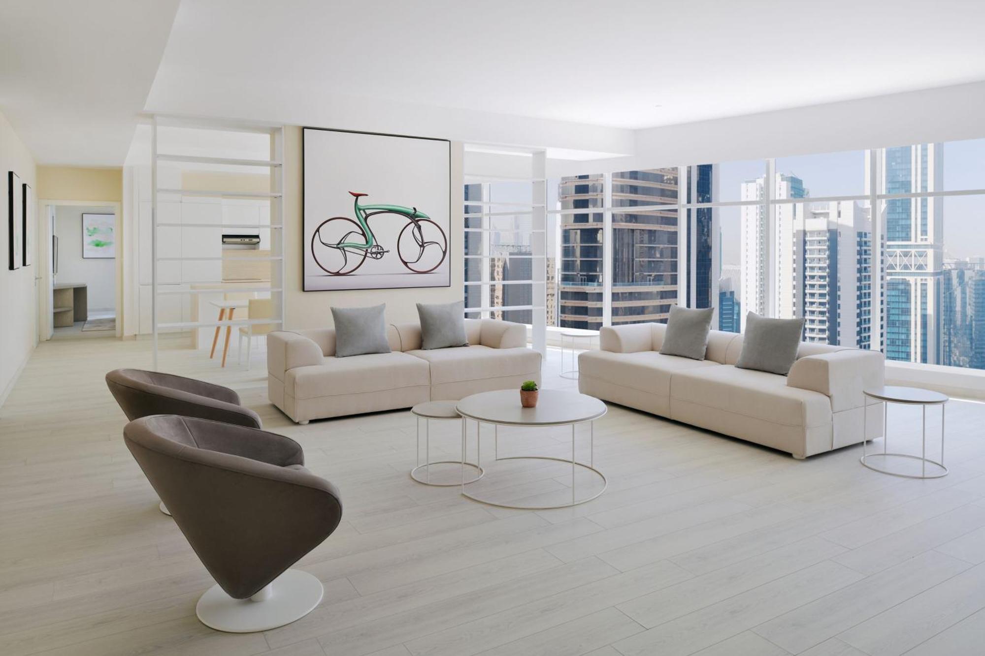 Element By Westin West Bay Doha Hotel Luaran gambar The interior of a typical condominium