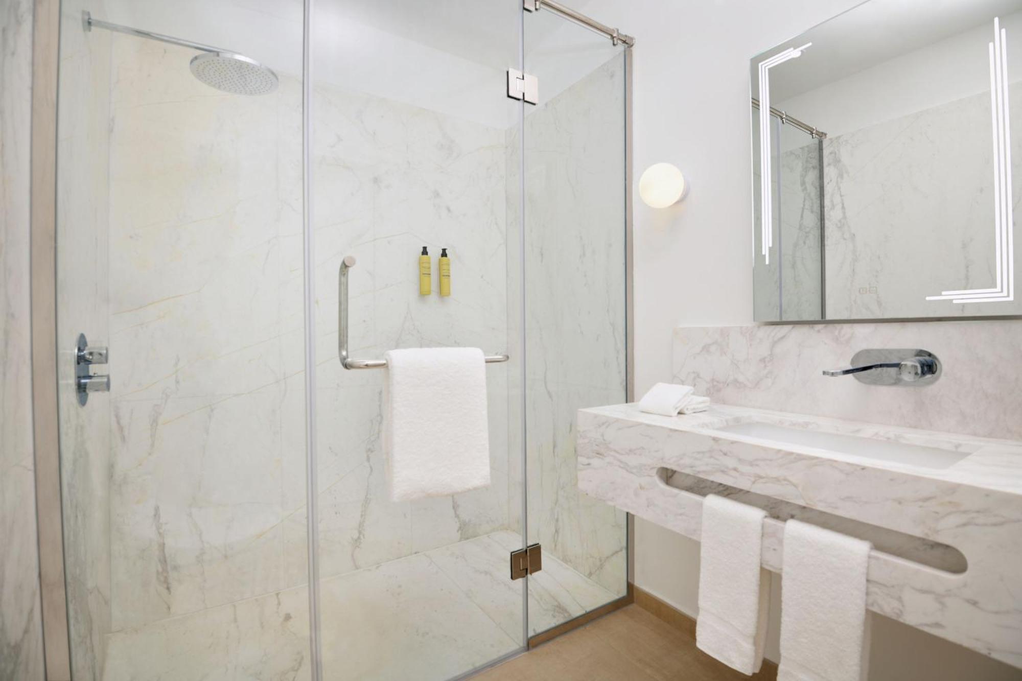 Element By Westin West Bay Doha Hotel Luaran gambar